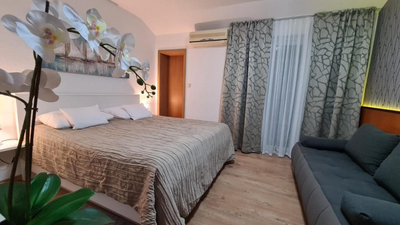 Sobe/Rooms Riva Zadar Exteriör bild